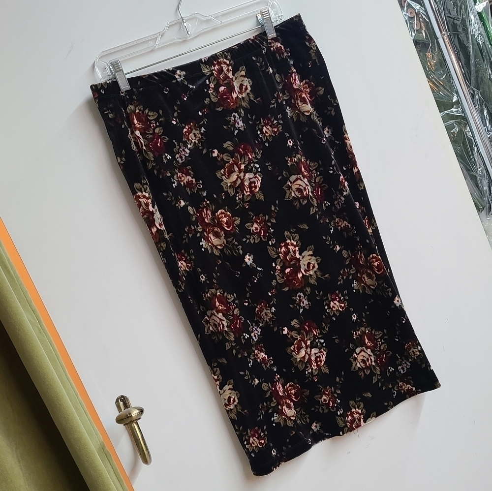 Bobeau Velour Floral Skirt